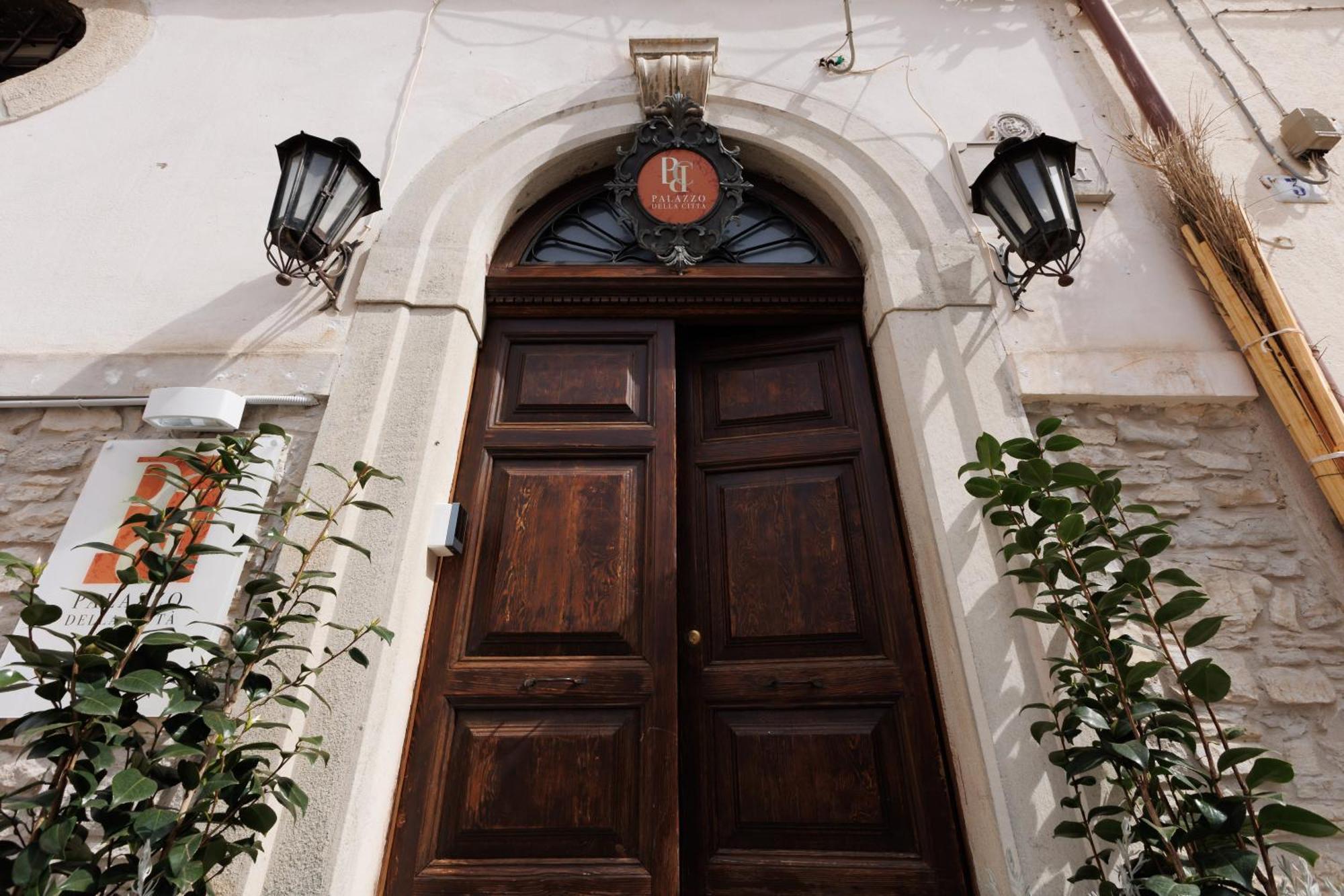 Hotel Palazzo Della Citta à Agnone Extérieur photo